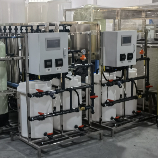 Circulating water dosing device for scale prevention and sterilization PLC system