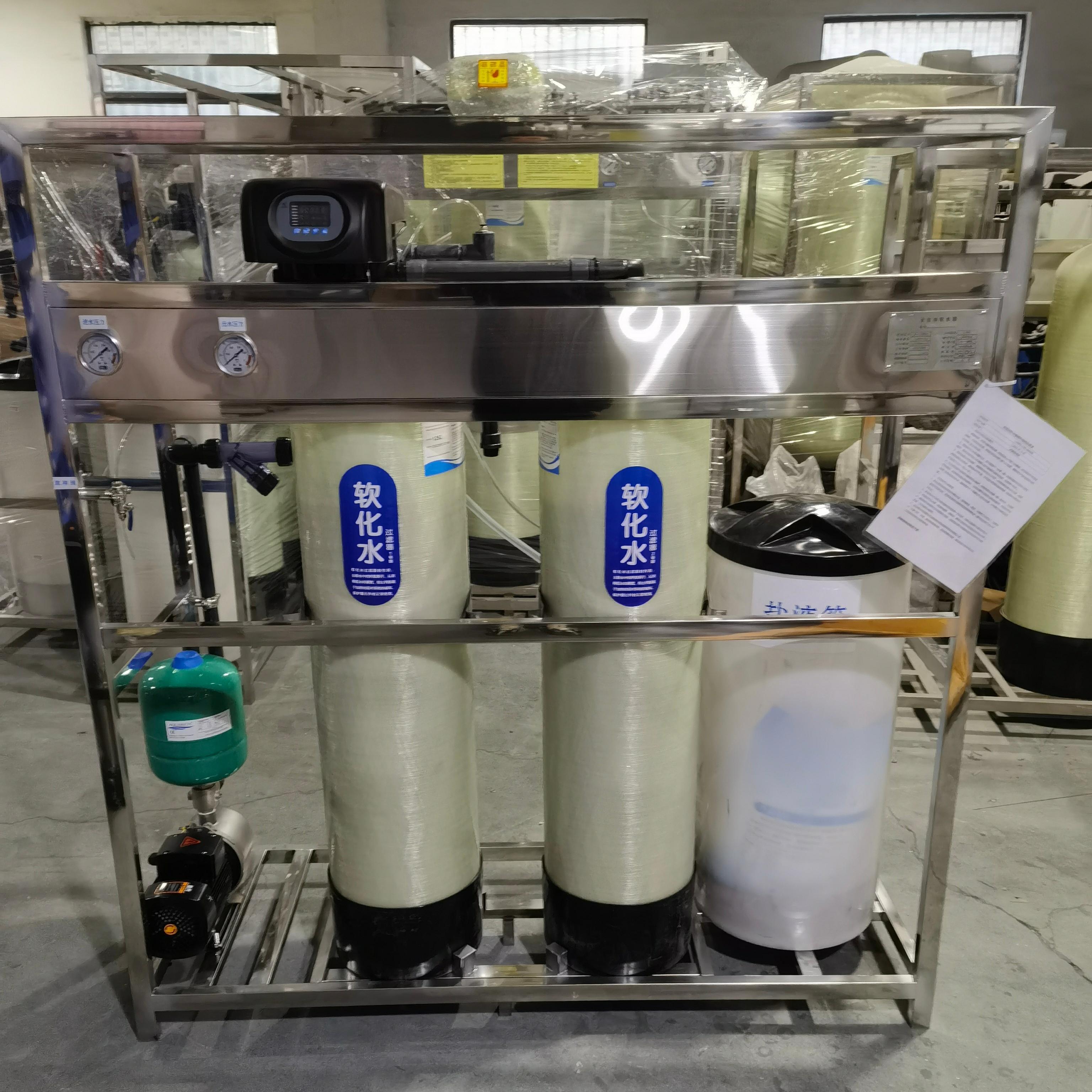 2-ton single valve double tank constant pressure water supply tank, one for use and one for standby